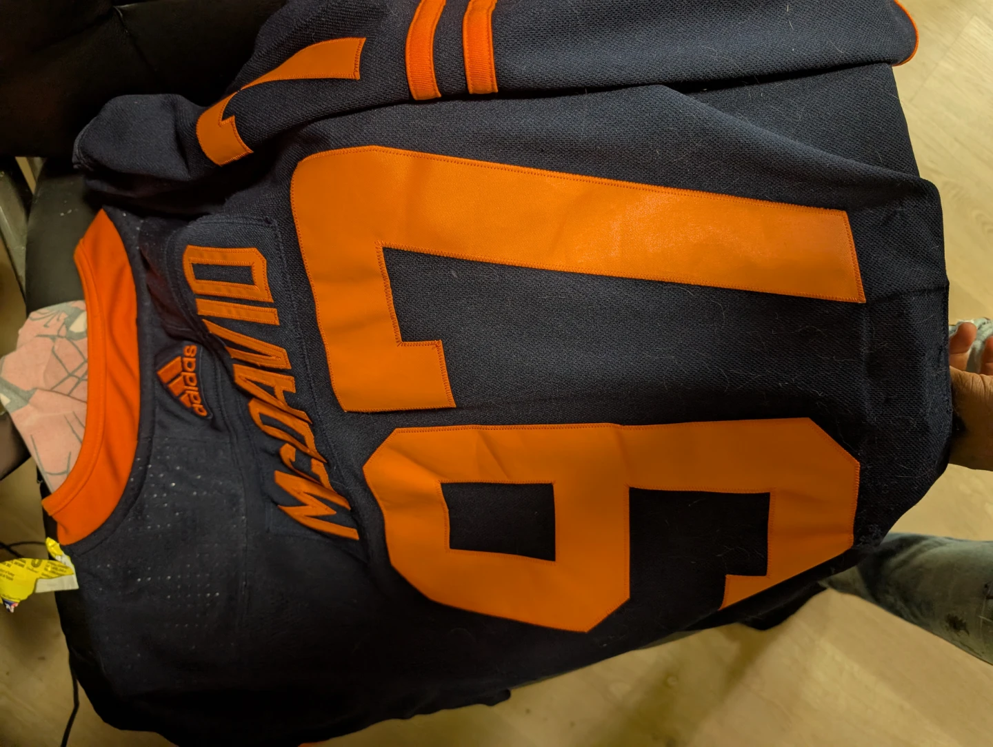 Edmonton Oilers McDavid #97 Jersey Size 50 (WILL DROP PRICE)
