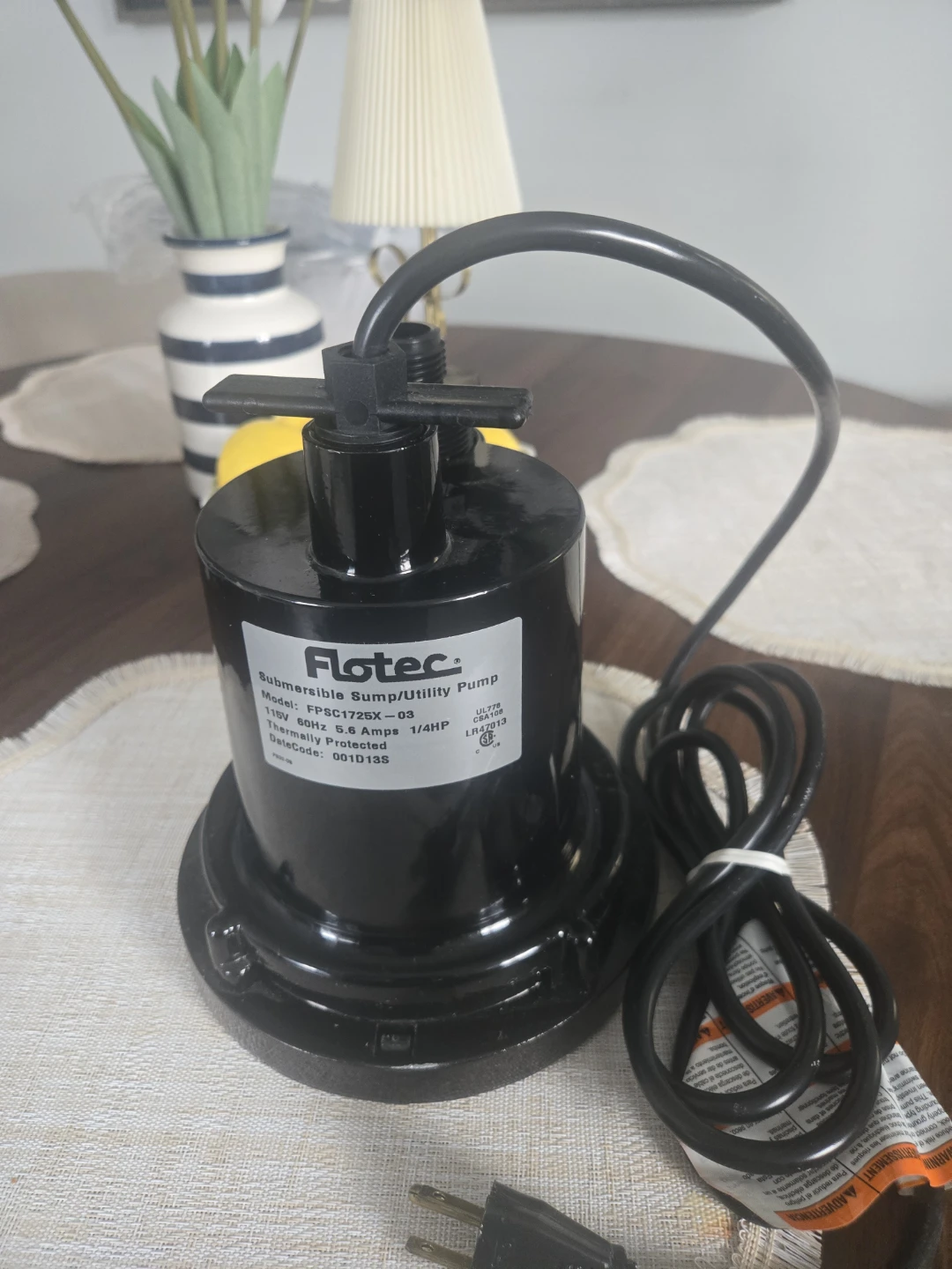 Flotec Submersible Utility Pump FPSC1725X-03 1/4HP - photo 2