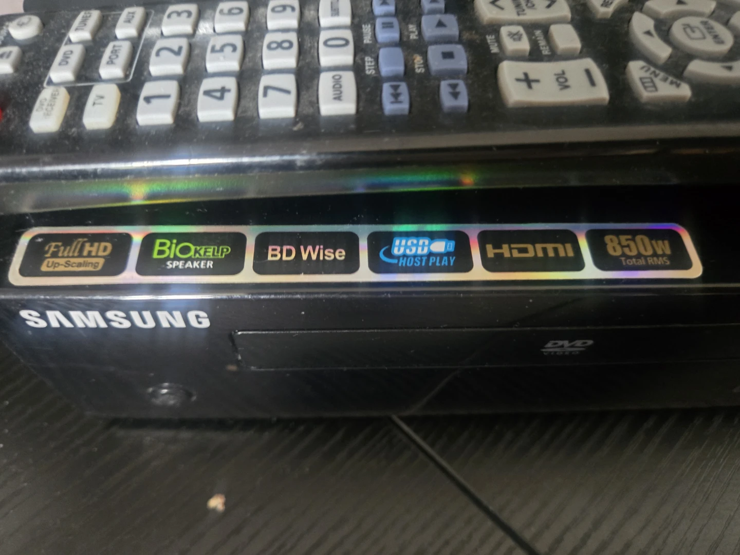 Samsung Blu-ray Player emerson 32inch roku tv - photo 4