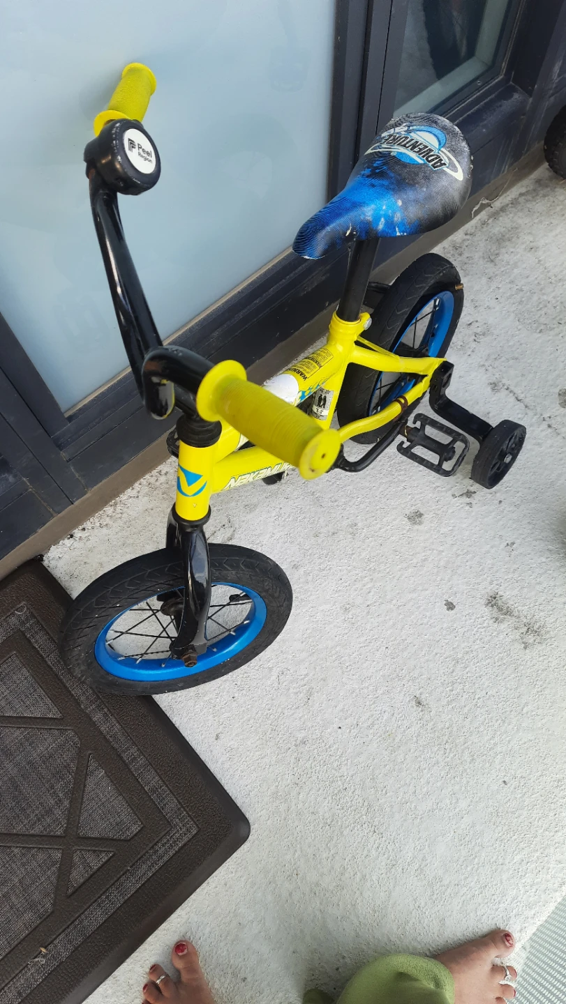 Kids' Yellow Bicycle with Training Wheels