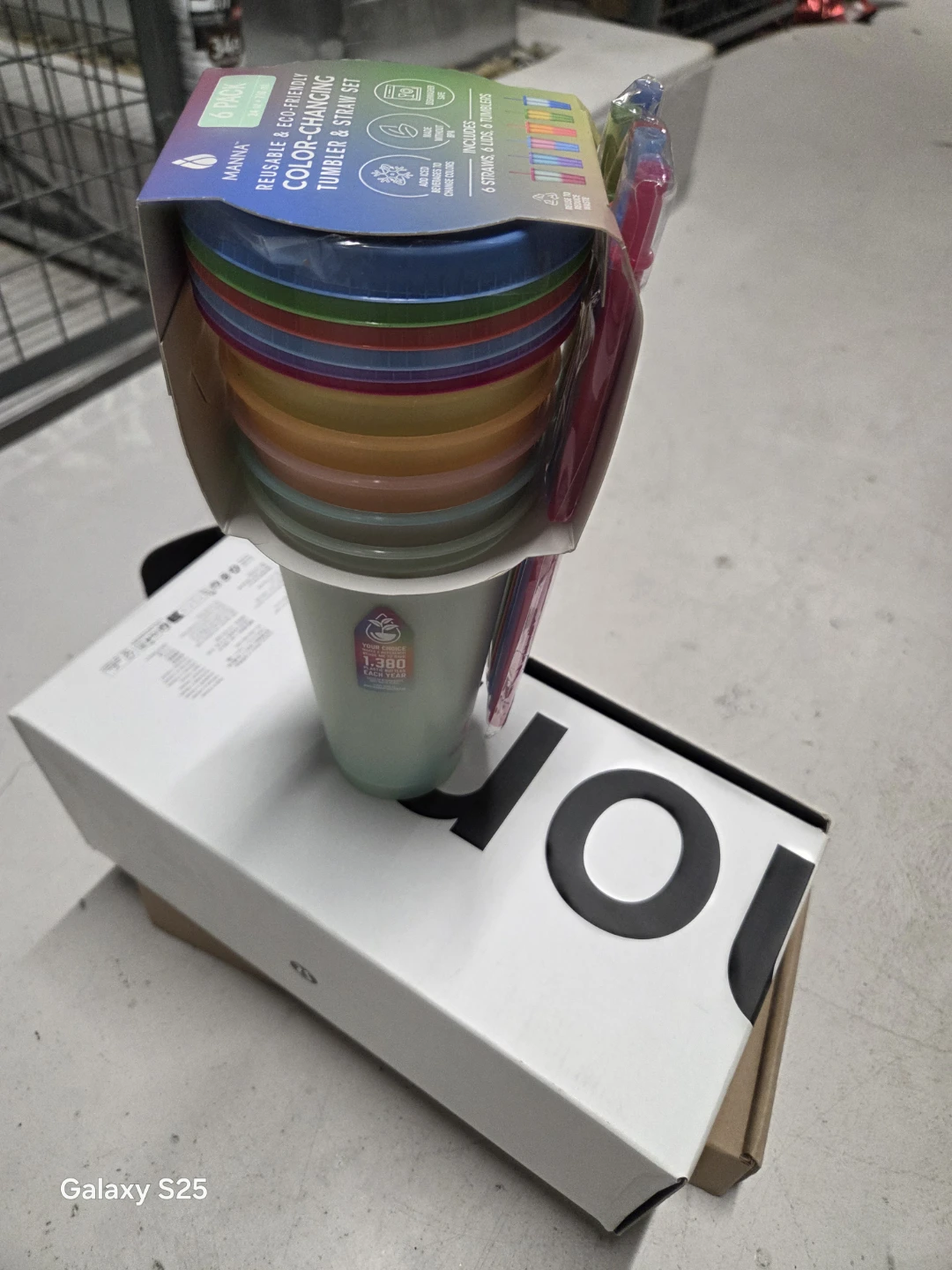 Manna Reusable Color-Changing Tumbler & Straw Set - 6 Pack