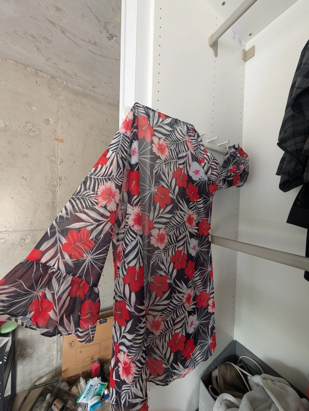 Sheer Floral Black/Red/White Kimono - photo 3