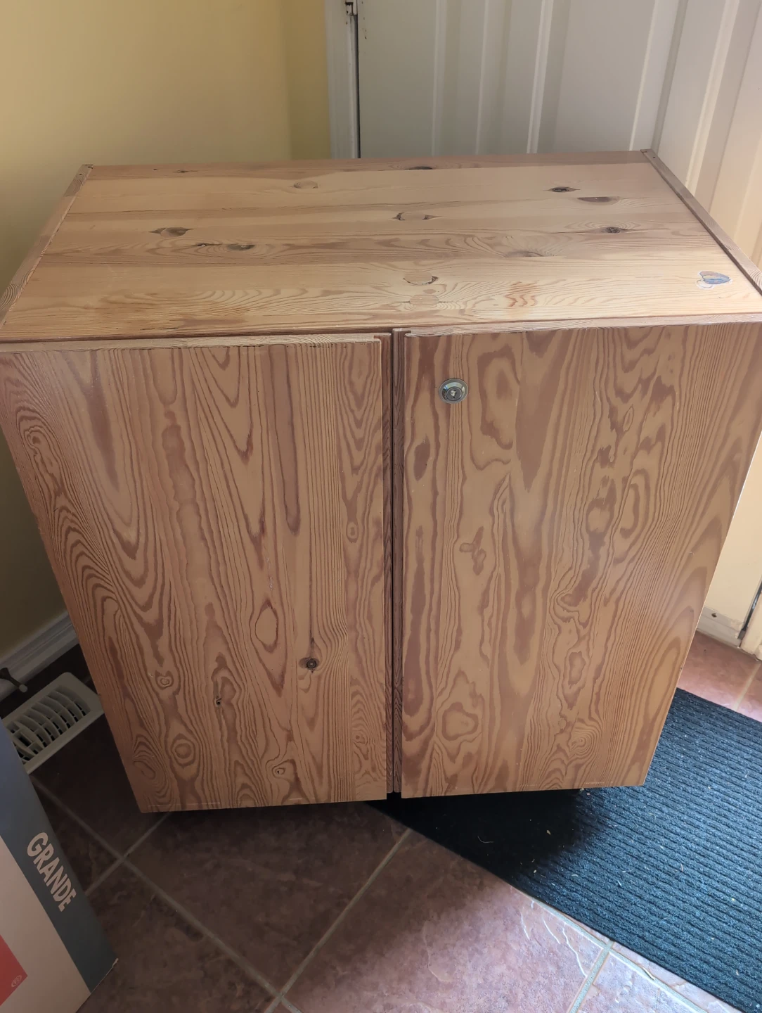 Ikea Wooden Cabinet with Wheels - photo 2