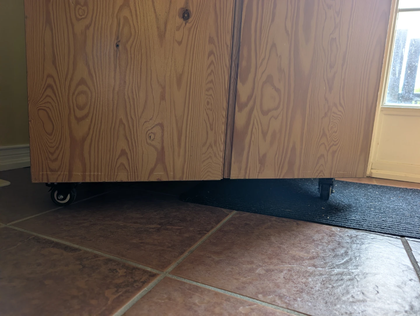 Ikea Wooden Cabinet with Wheels - photo 3