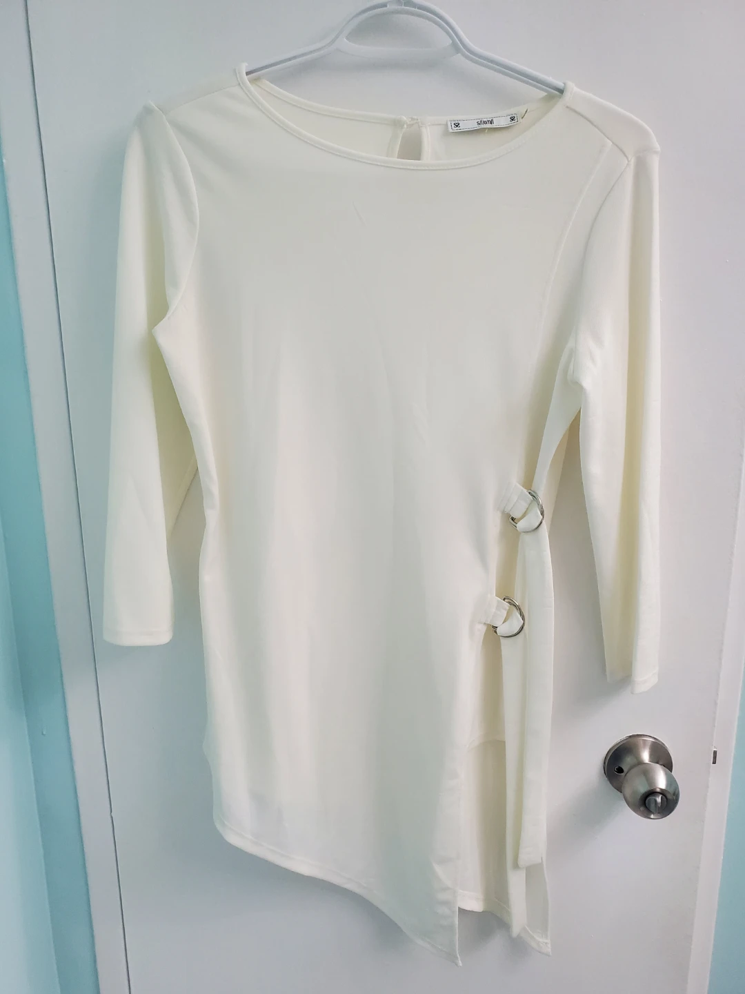 NEW!!! Siliomli Women's Cream Long Sleeve Asymmetrical Top - photo 2