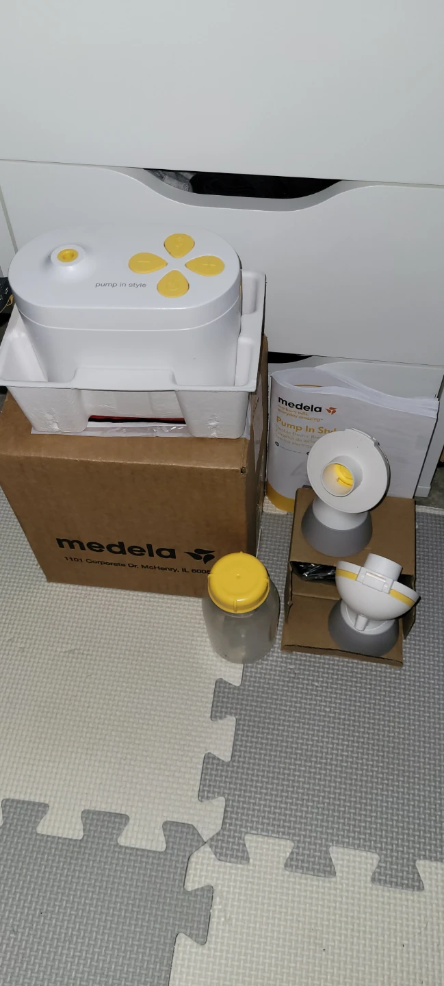 Medela Pump in Style Breast Pump - photo 2