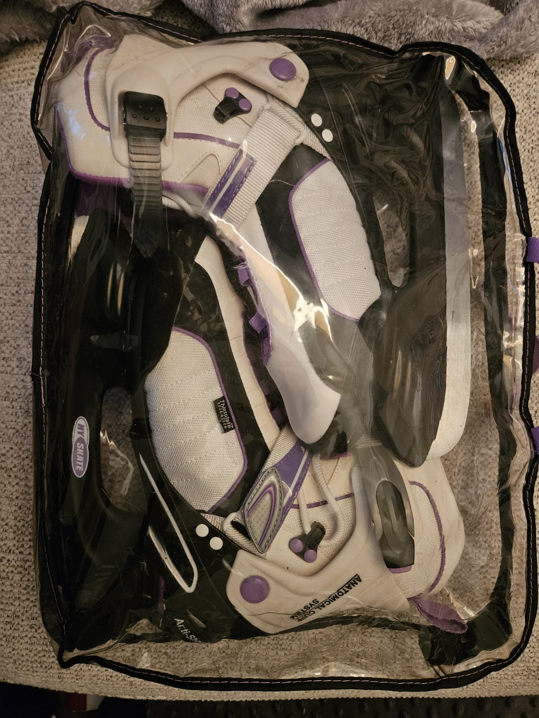 Rollerblades with bag, women's size 40EUR/ 9US