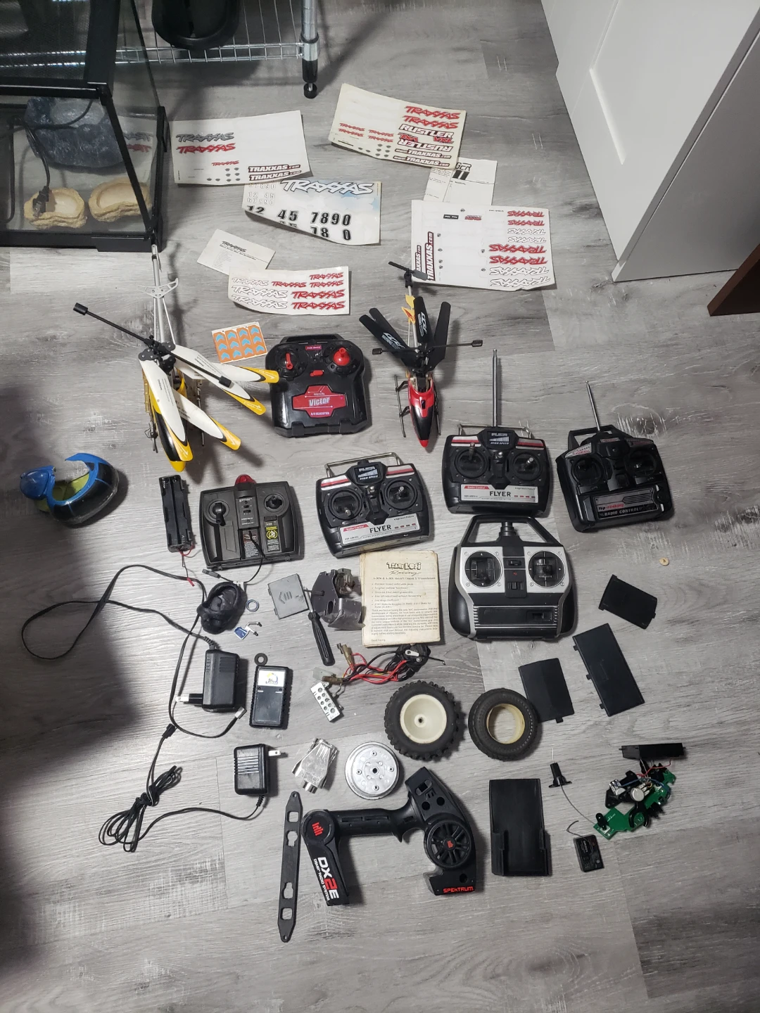 Rc parts fix or repair unknown condition. - photo 4