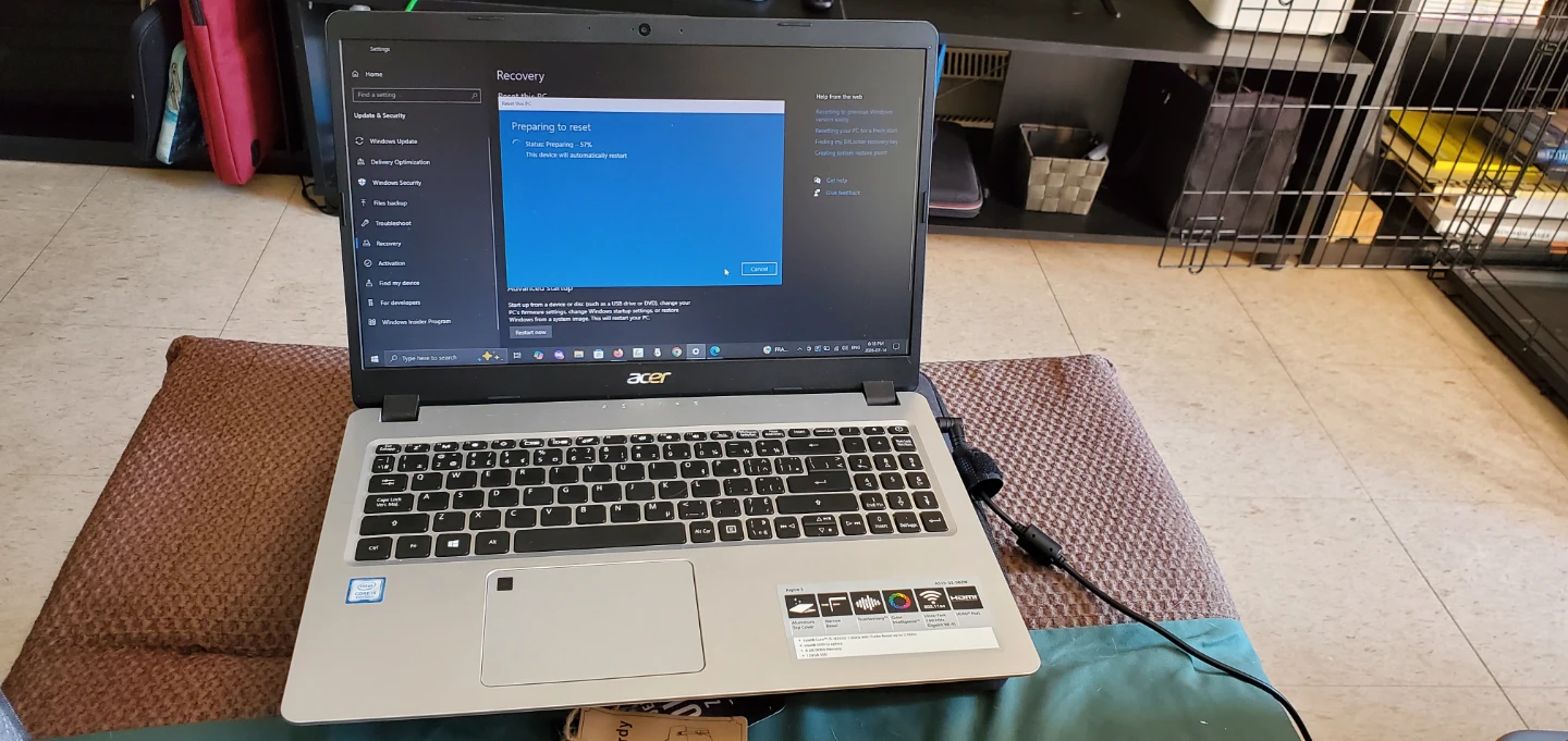 Acer Aspire 5 A515-52-59ZW Laptop