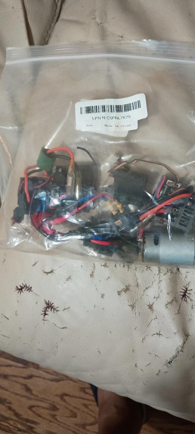 RC Car Remote Controls and Parts - photo 4