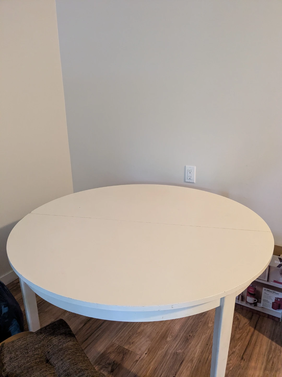 Small dining table (urgent; must go ASAP)