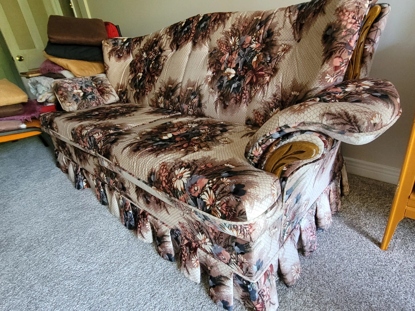 Vintage Floral Sofa bed