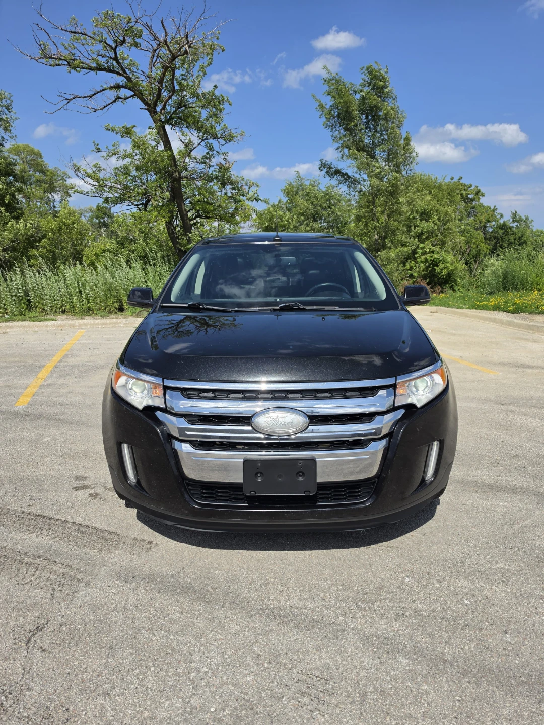 Black Ford Edge SUV - photo 5