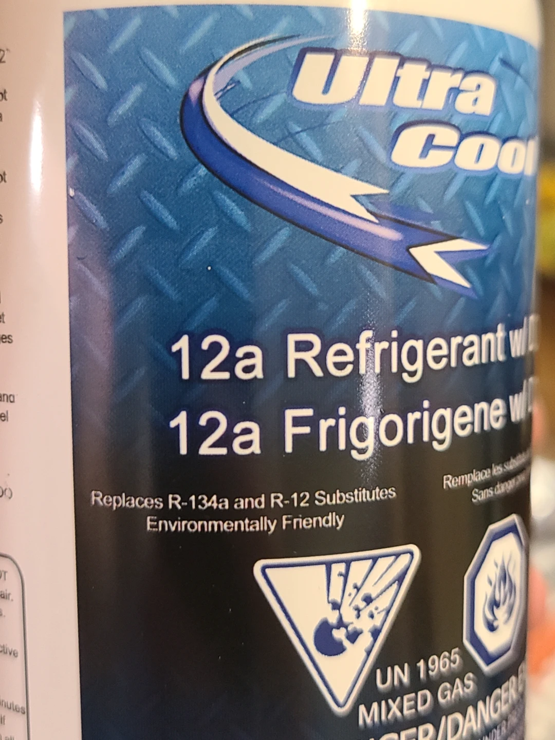 12a refrigerant with dye and oil