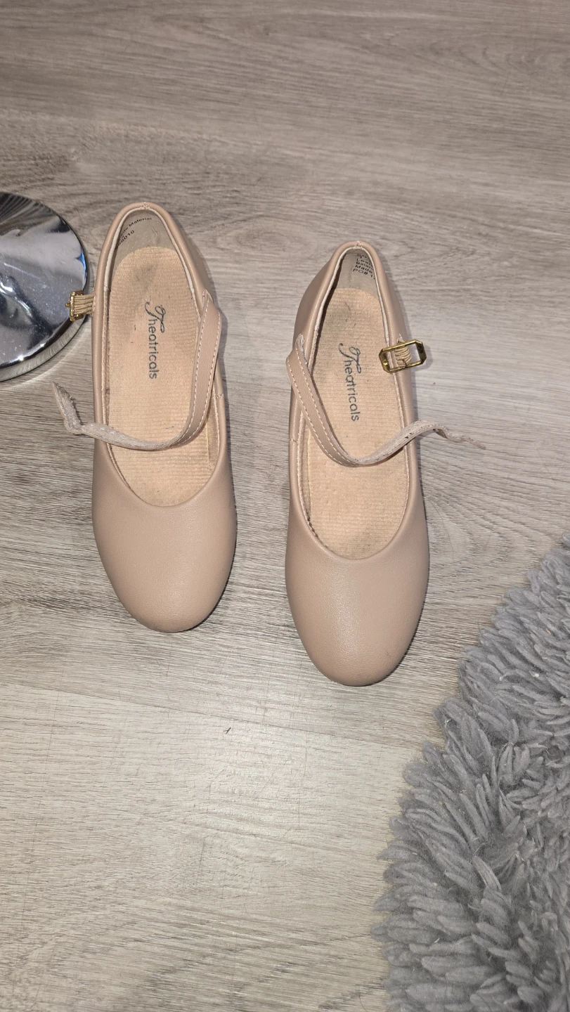Kids Tan Shoes