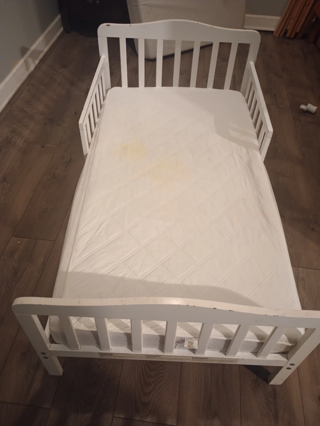 White Toddler Bed with Mattress - photo 2