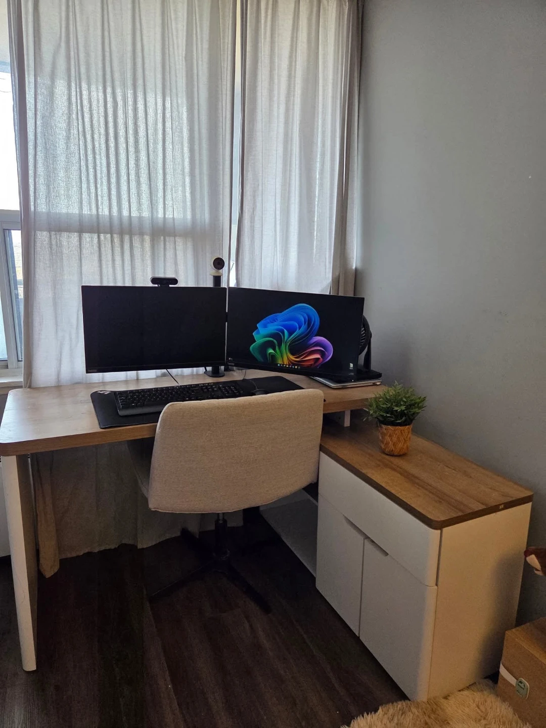 Contemporary L-Shaped Desk with Storage - photo 3