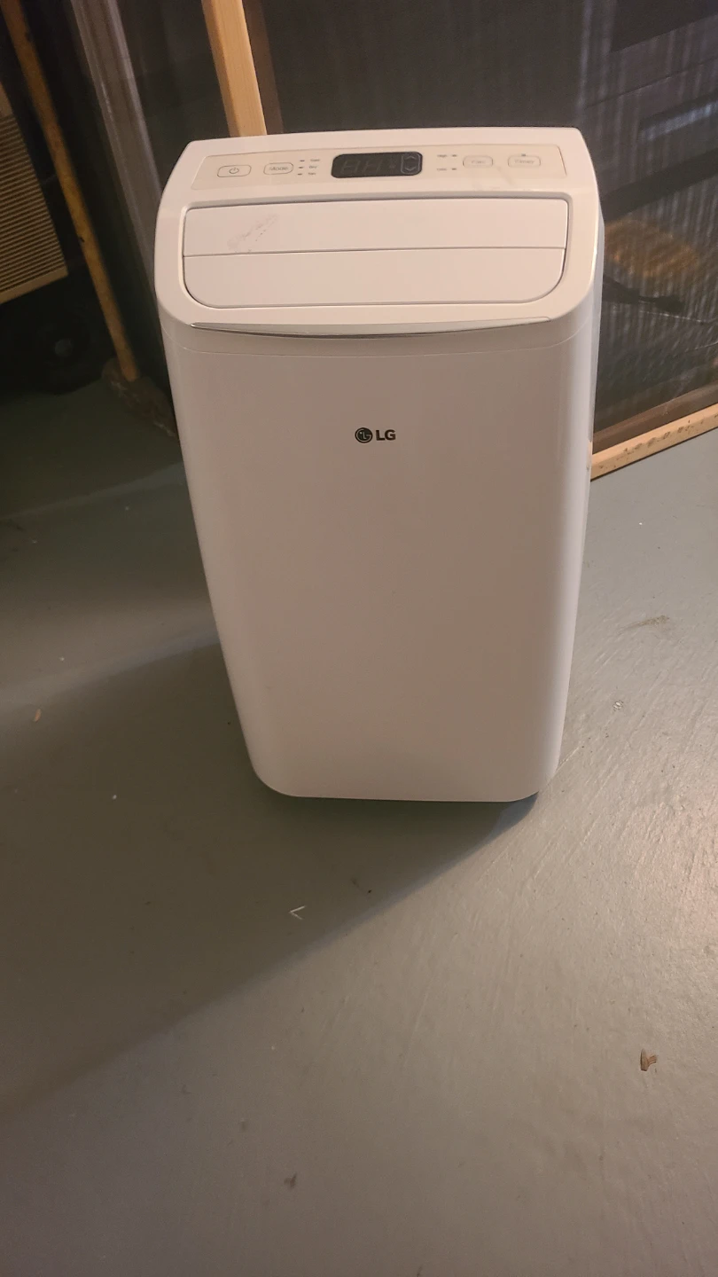 LG Portable Air Conditioner LP0818WNR