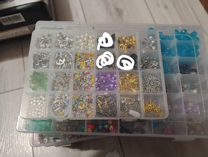 Jewelery making supplies (3 boxes, including organizers) ! - photo 5