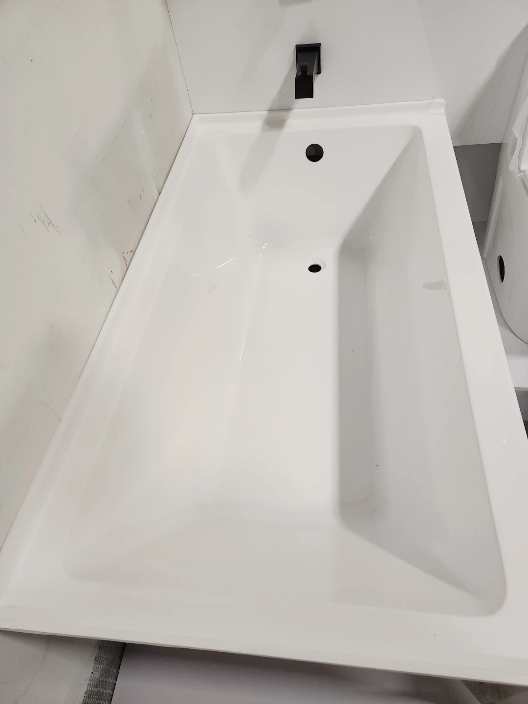 Bathroom tube