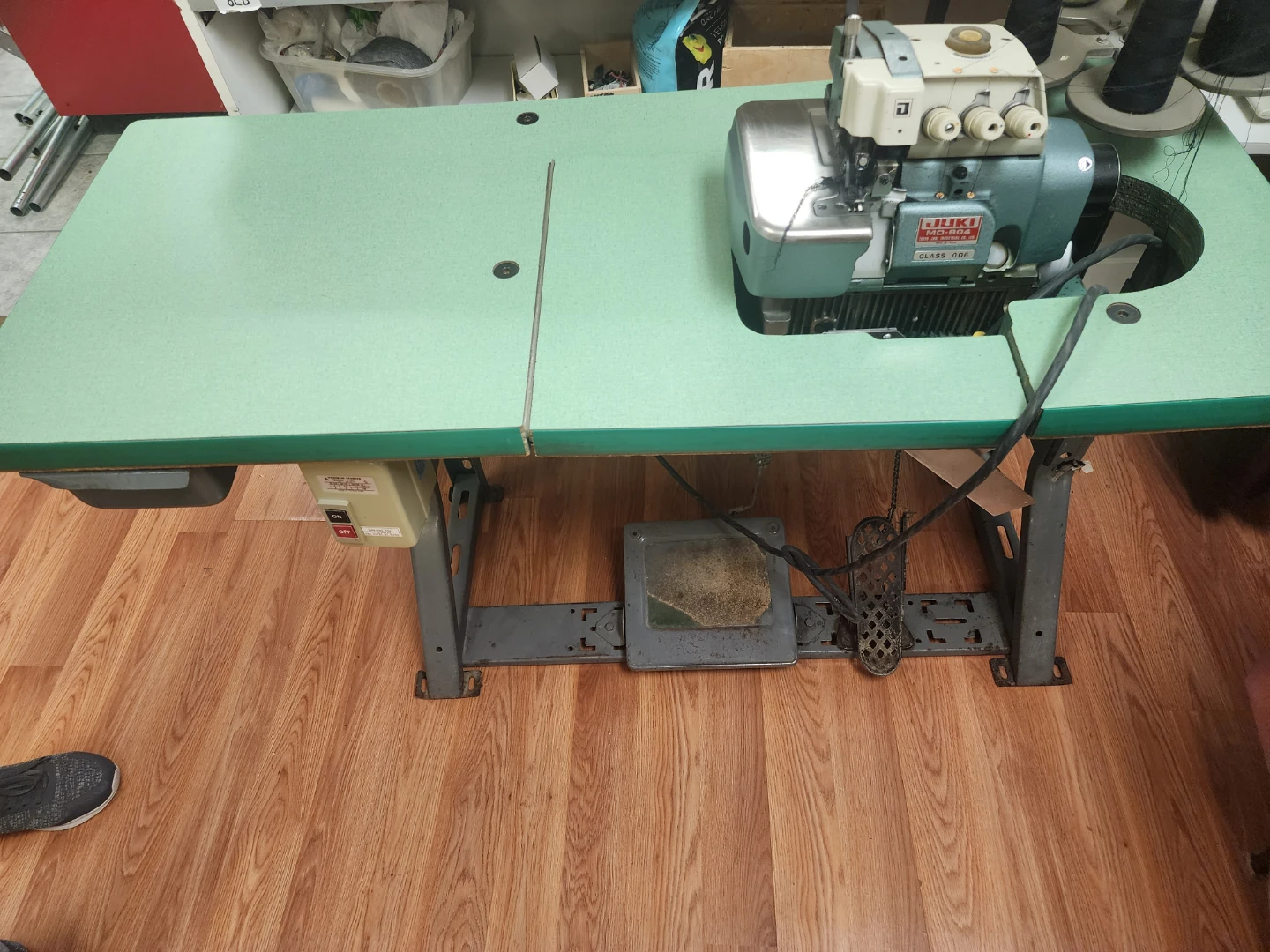 Industrial Sewing Machine - photo 3