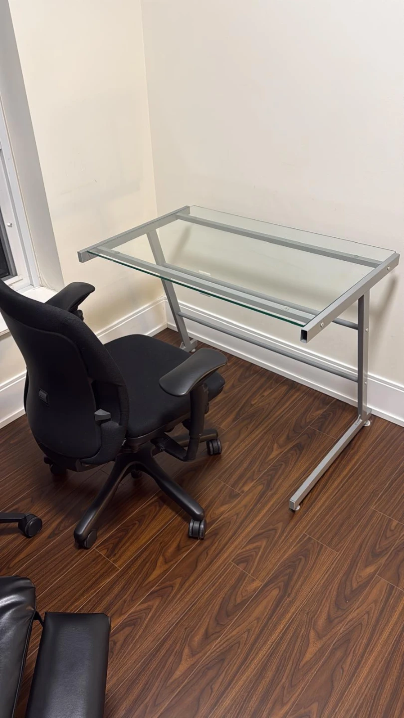 Glass Top Desk - photo 3