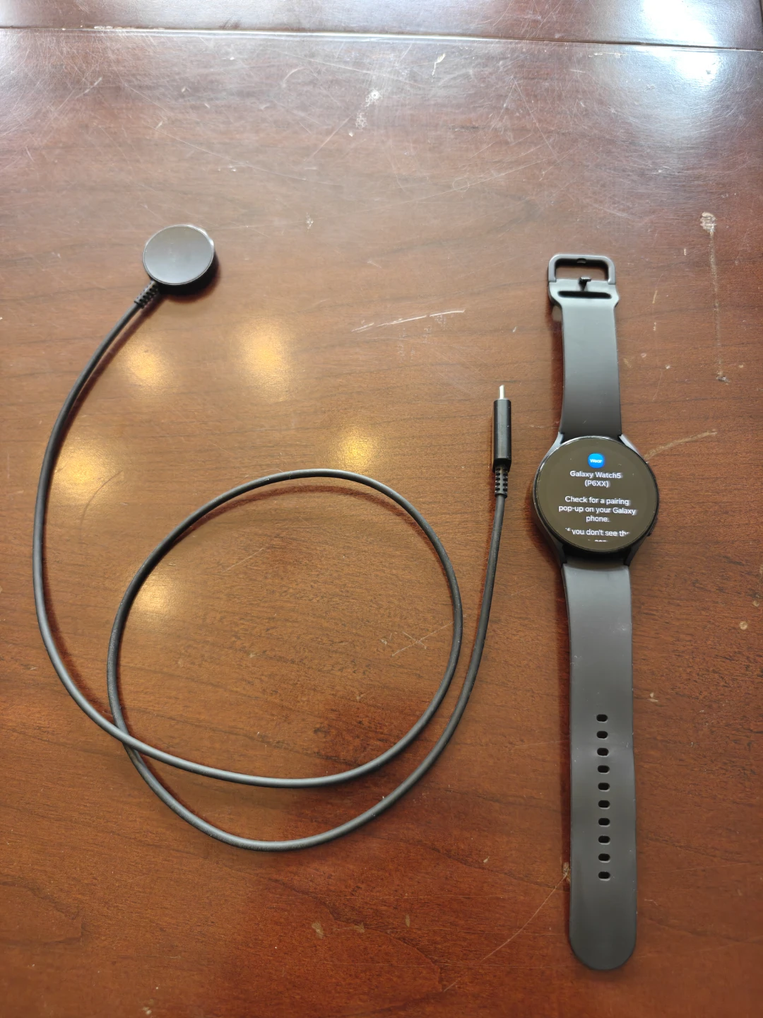Samsung Galaxy Watch 5 Smartwatch with Charger - photo 2