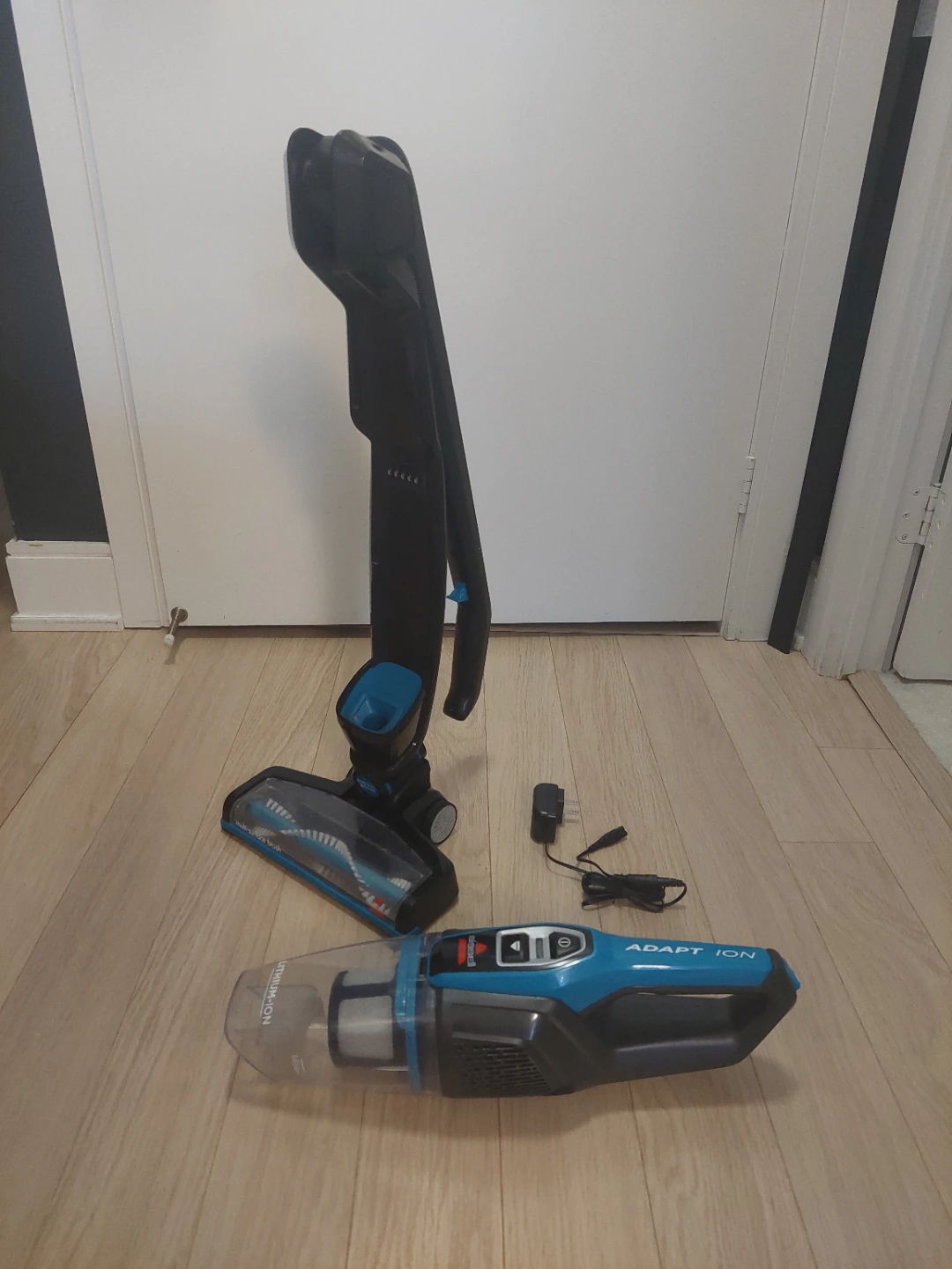 Bissell Adapt Ion Cordless Stick Vacuum - photo 2