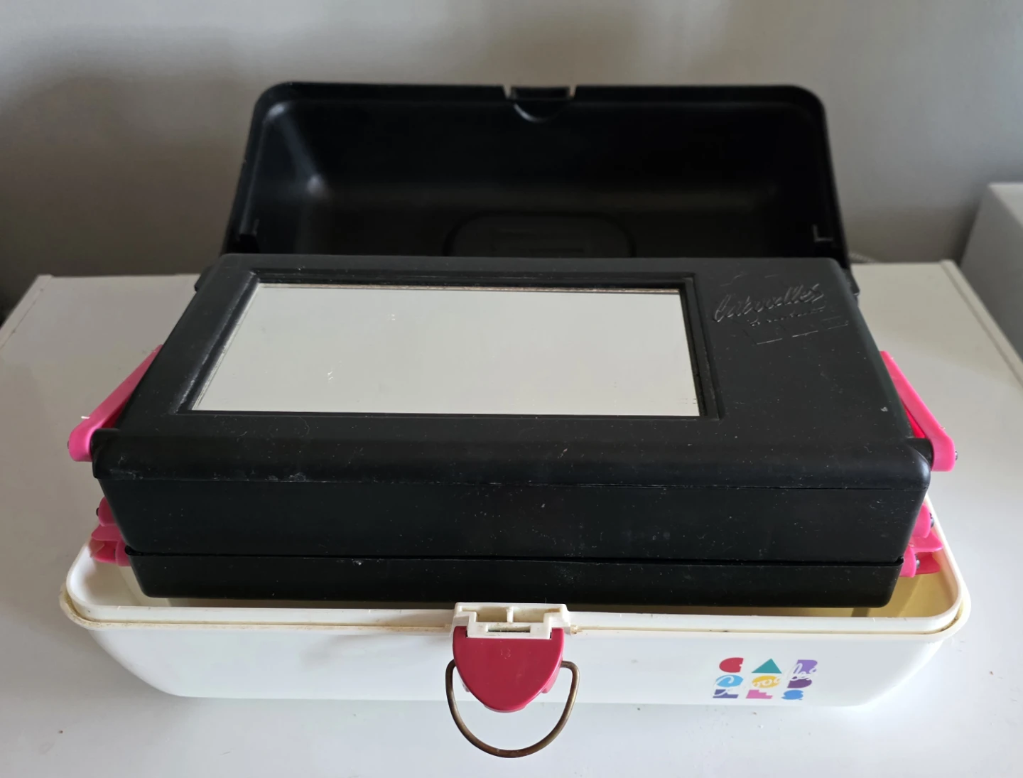 Vintage Caboodles Cosmetic Organizer with Mirror - photo 2