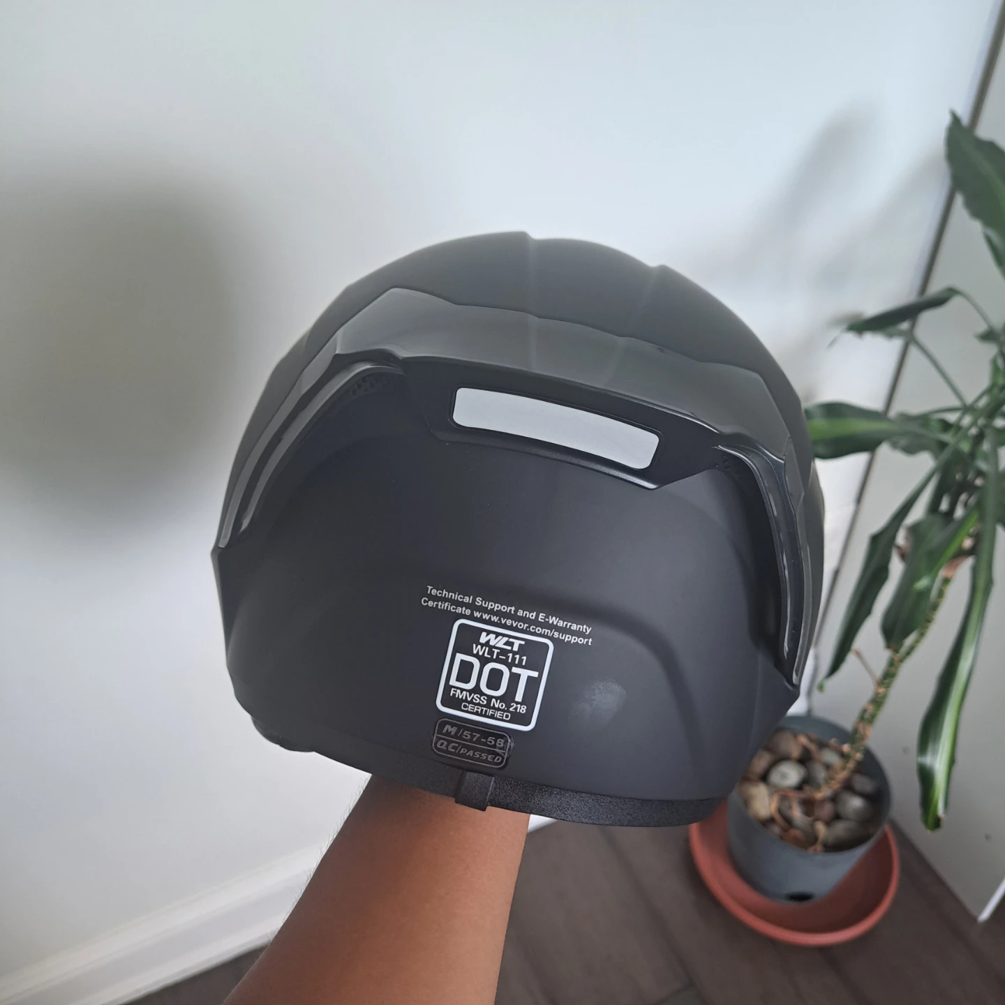 Vevor Motorcycle Helmet - photo 4