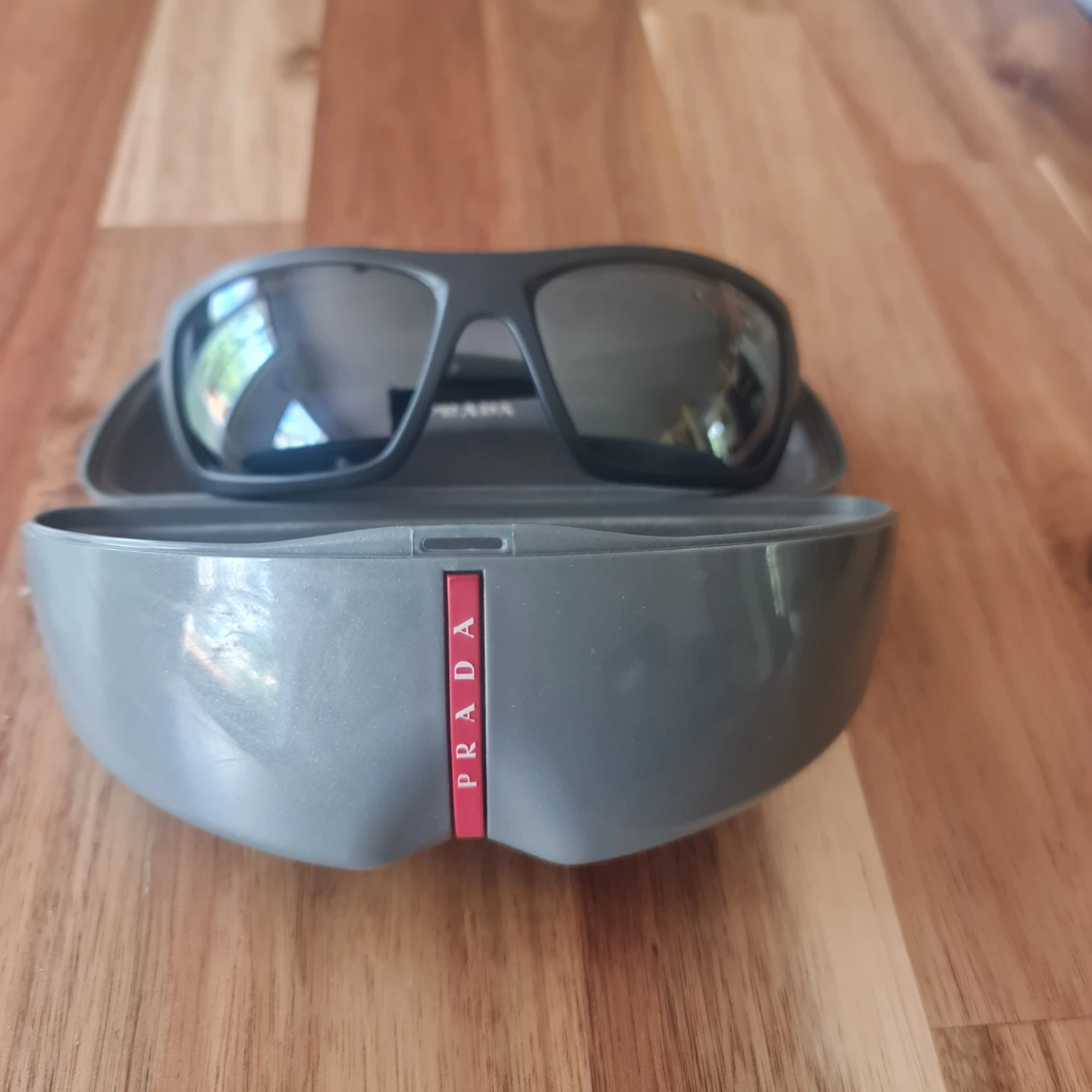 Prada Sunglasses with Case - photo 2
