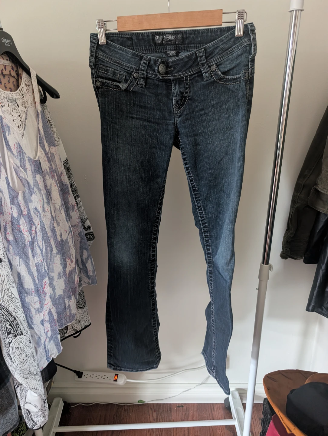 Silver Jeans Co. "Tuesday" Bootcut Jeans Size 16 1/2