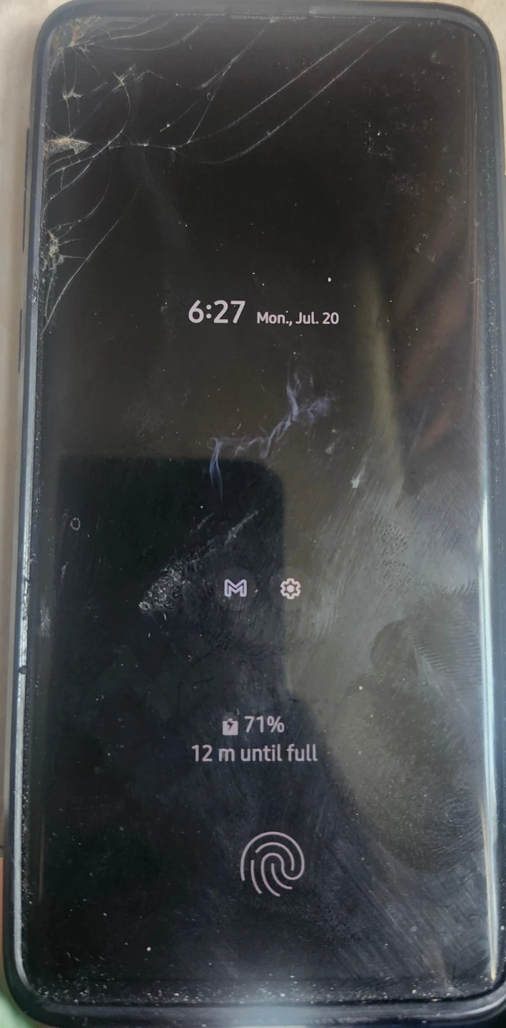 Samsung Galaxy S10 128 GB + 64 GB Micro SD - Cracked Screen