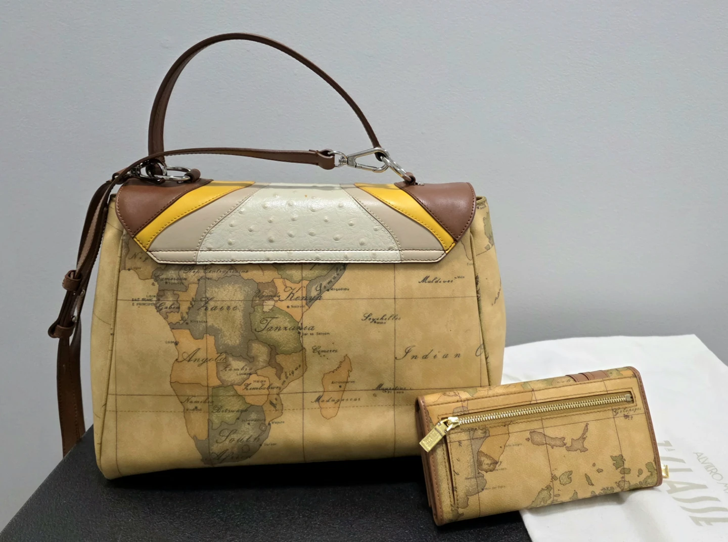 Alviero Martini 1a Classe Map Print Handbag and Wallet Set - photo 2