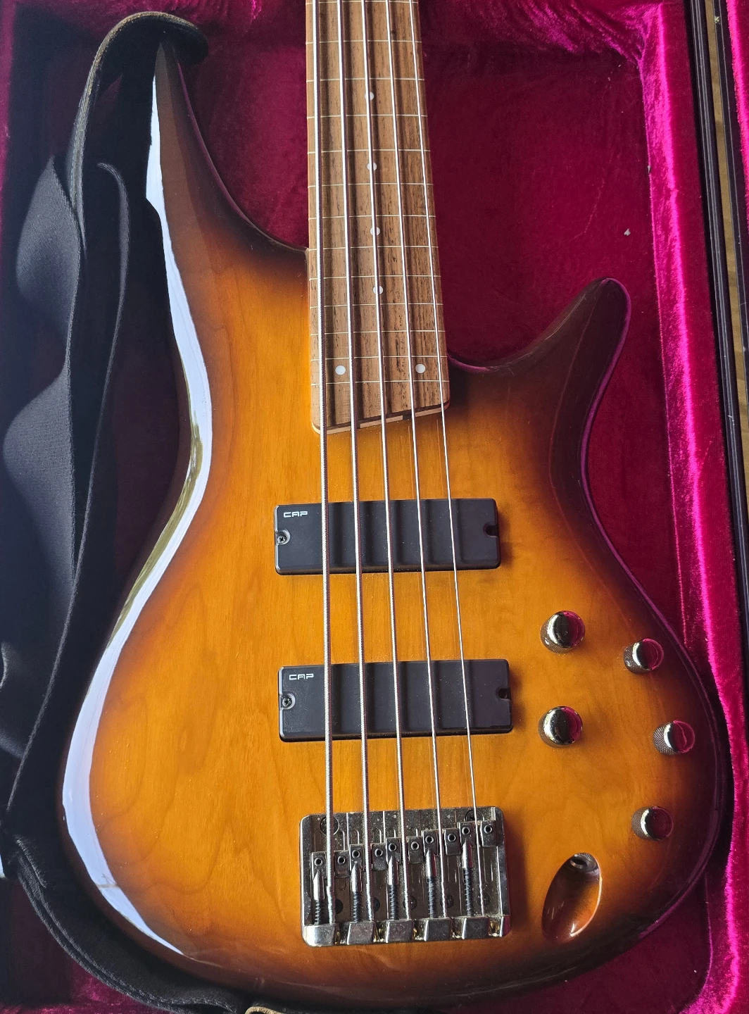 Ibanez SR375F 5 String Fretless Bass Guitar  w Gator Case - photo 2