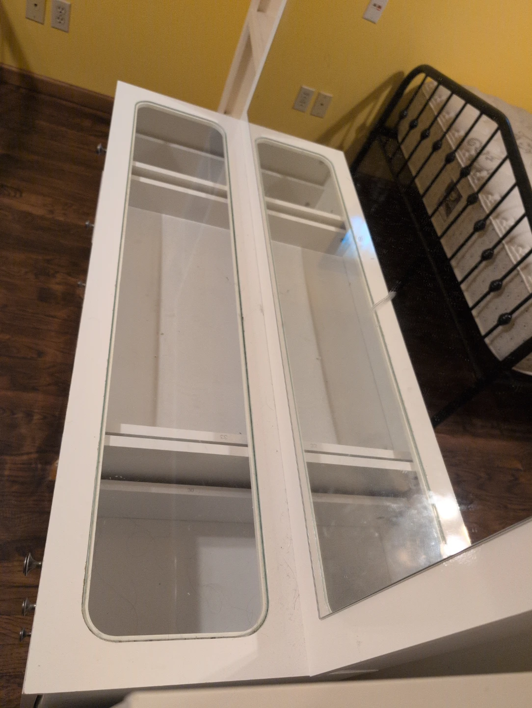 White Vanity Desk with Mirror and Drawers - photo 3