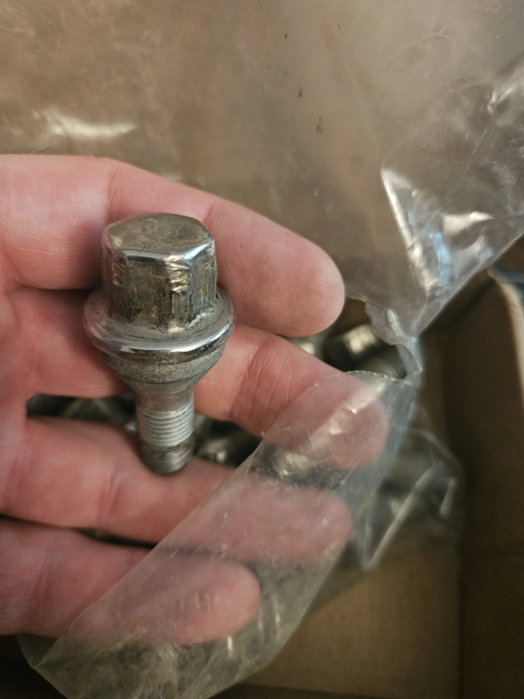 DODGE 19mm x 26.8mm thread bolts