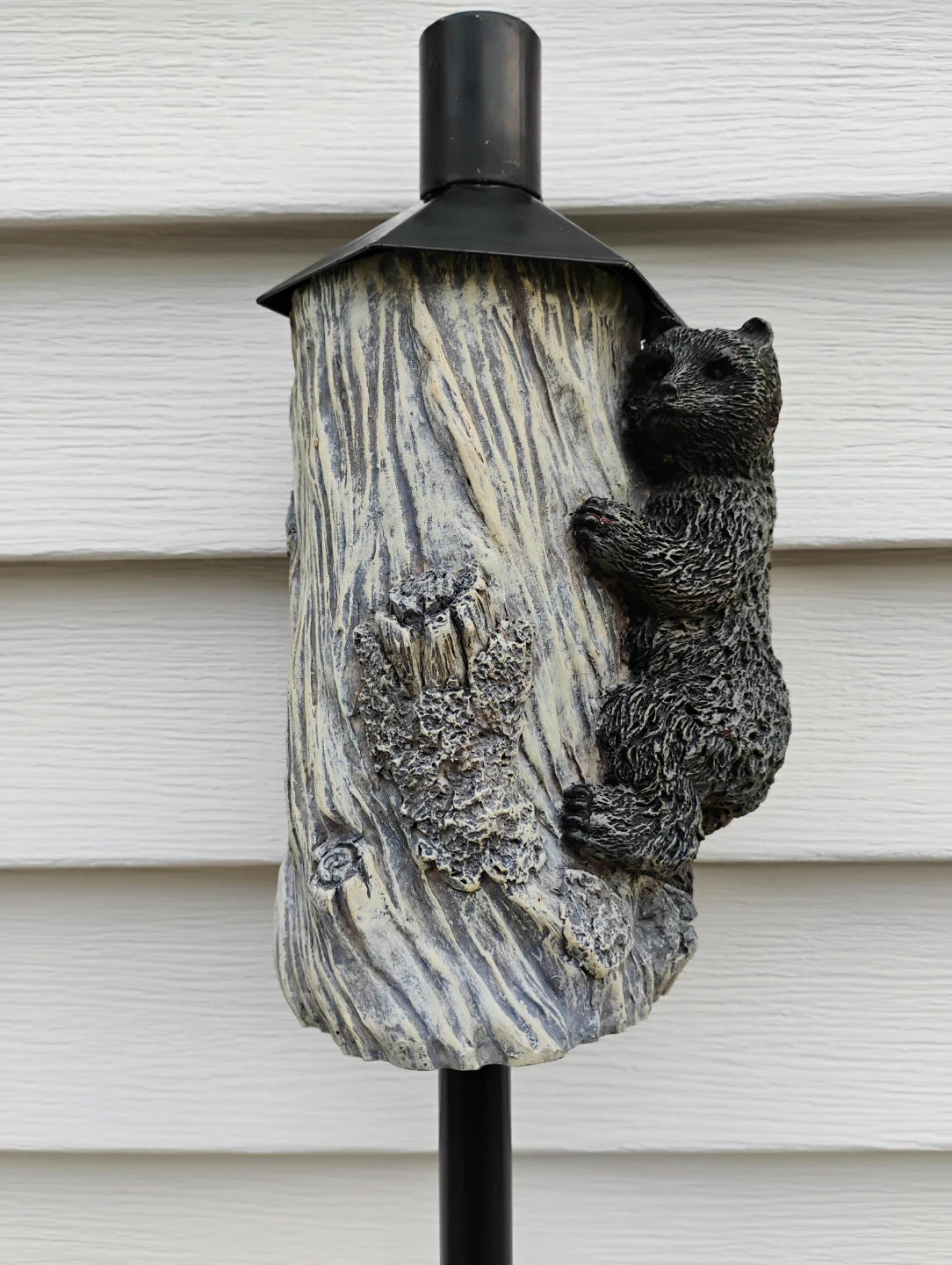 CHARMING BEAR-THEMED OUTDOOR TORCH