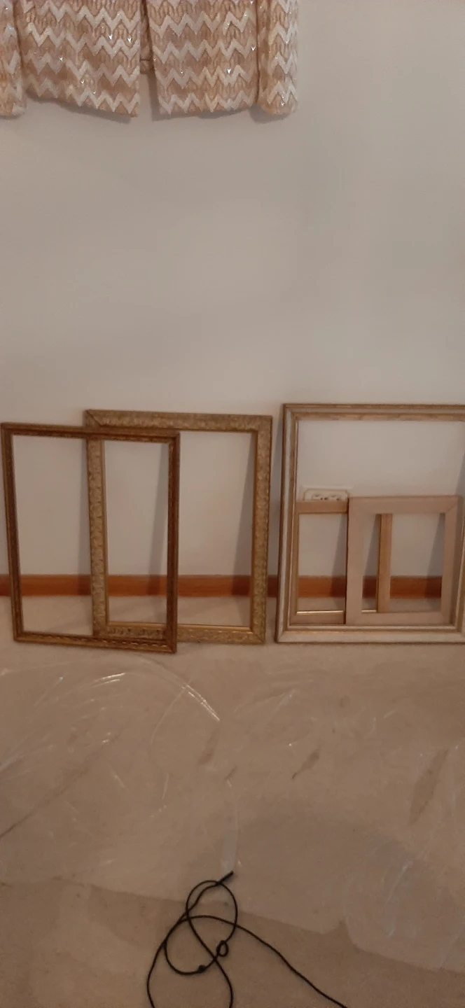 Various Vintage sized art frames