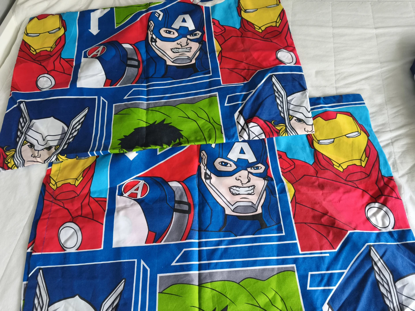 Marvel Avengers Bedding Set, Duvet cover with two pillow cases - photo 2