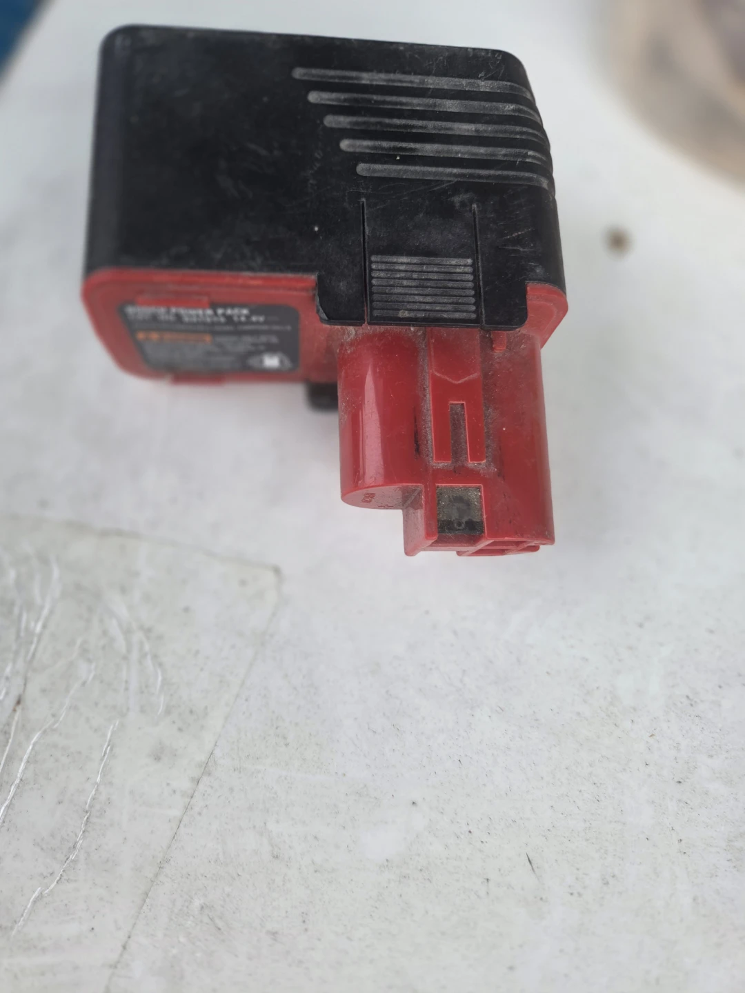 Bosch 14.4V 2.0Ah Power Tool Battery - photo 4