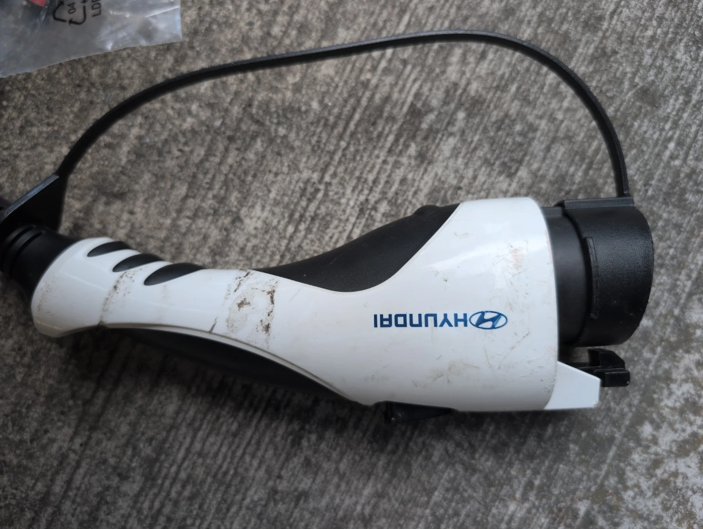 Hyundai EV Charger Cable - photo 3