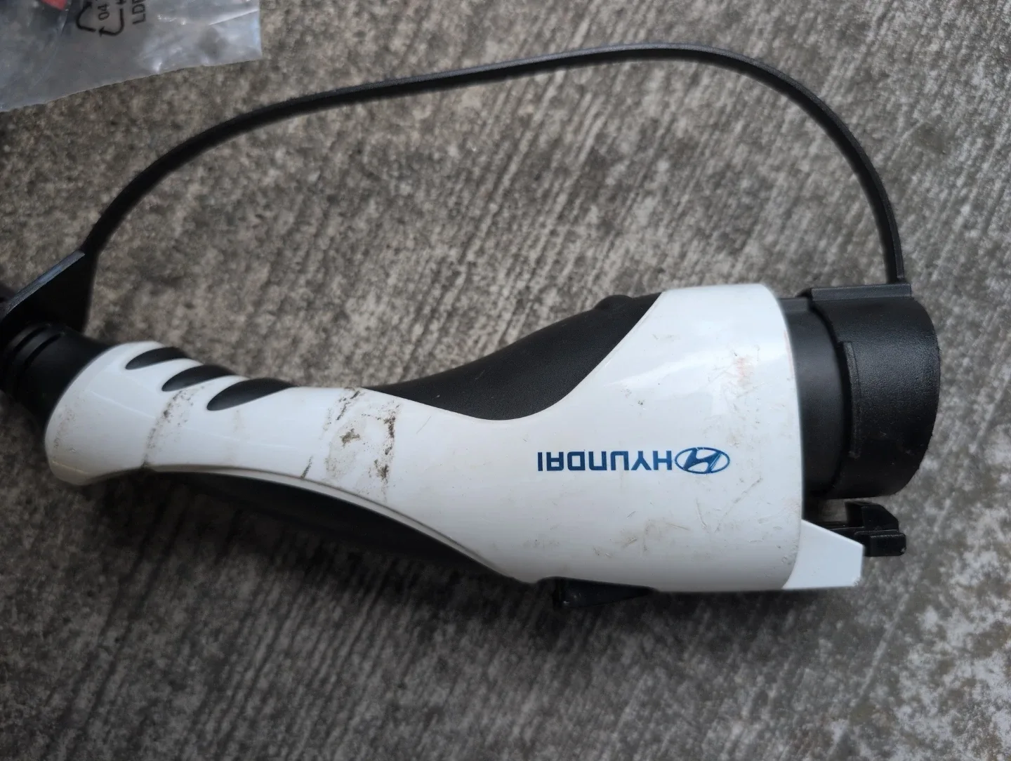 Hyundai EV Charger Cable - photo 3