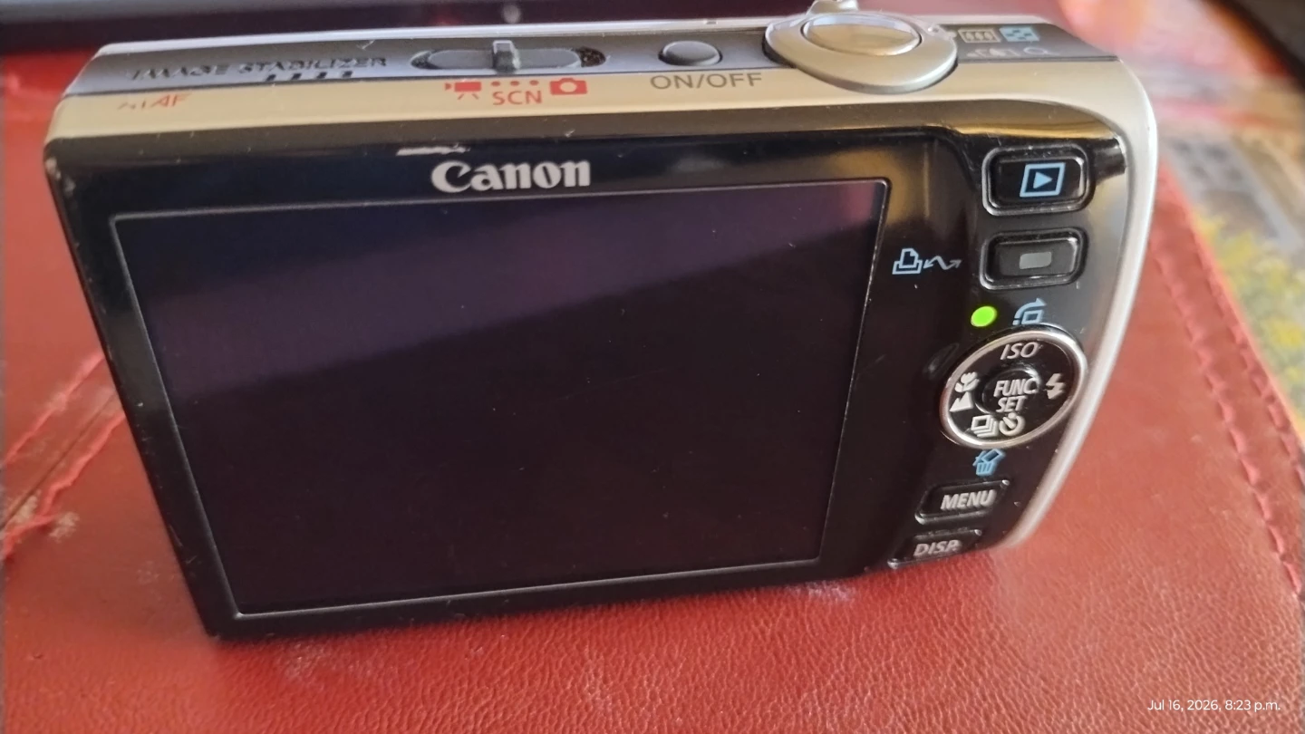 Canon PowerShot SD870 IS Camera - photo 3