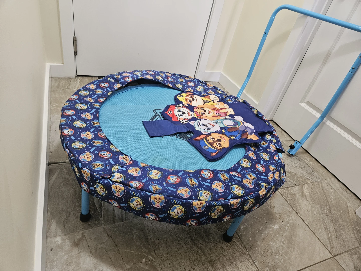 Very Clean Paw Patrol Toddler Trampoline - photo 2