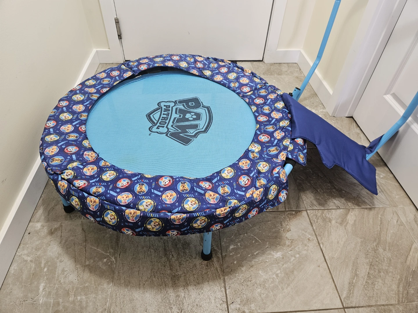 Very Clean Paw Patrol Toddler Trampoline - photo 3