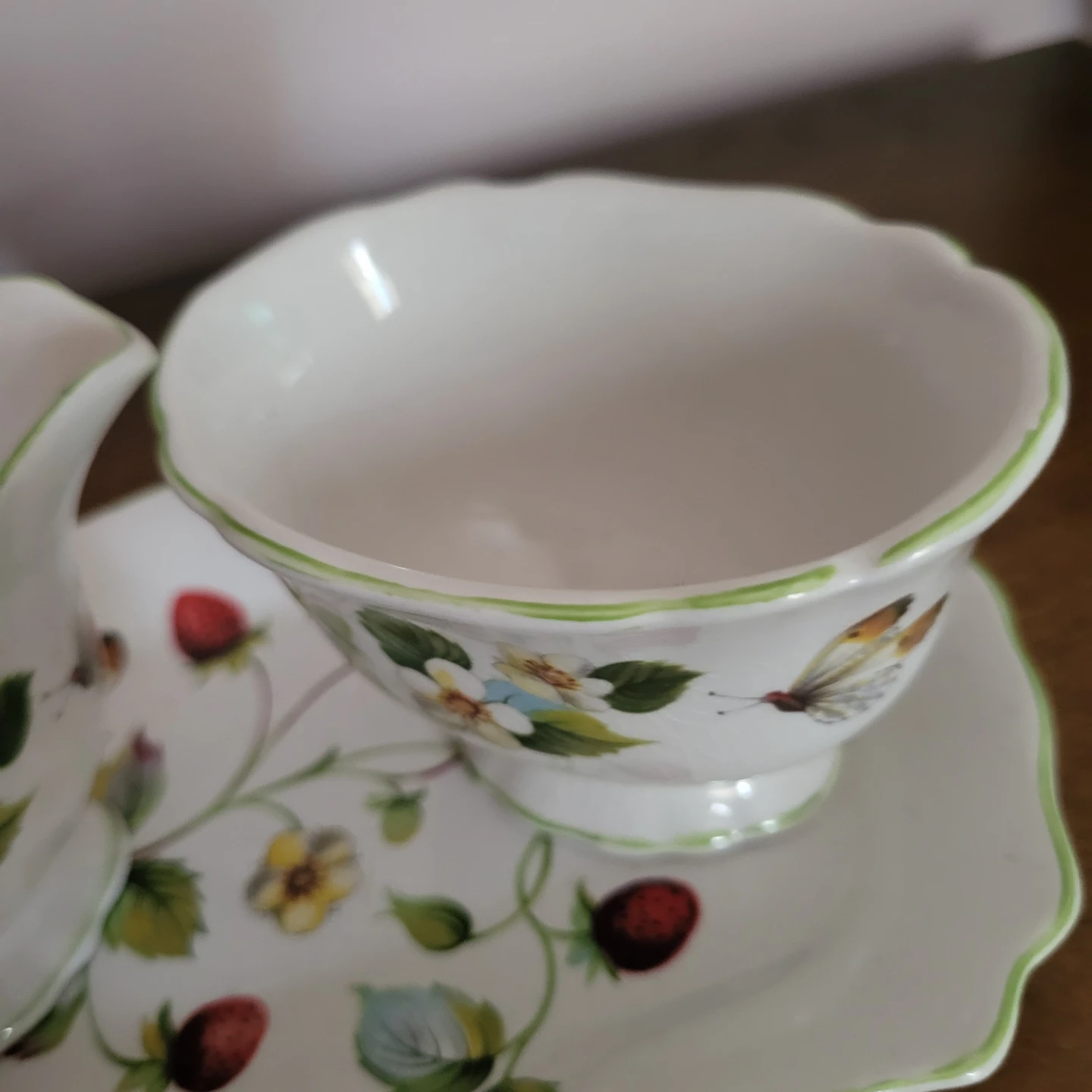 Old Foley James Kent "Strawberry" Creamer & Sugar Bowl Set - photo 3