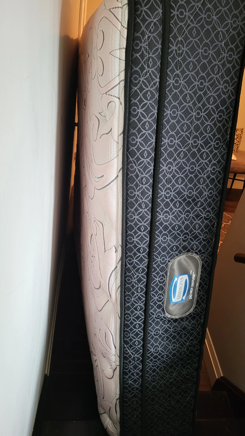 Simmons Mattress - Queen size