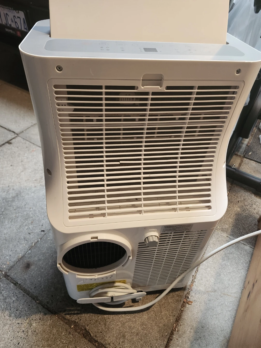 Midea Portable Air Conditioner Smart WIFI- 12000 BTU Like new - photo 3
