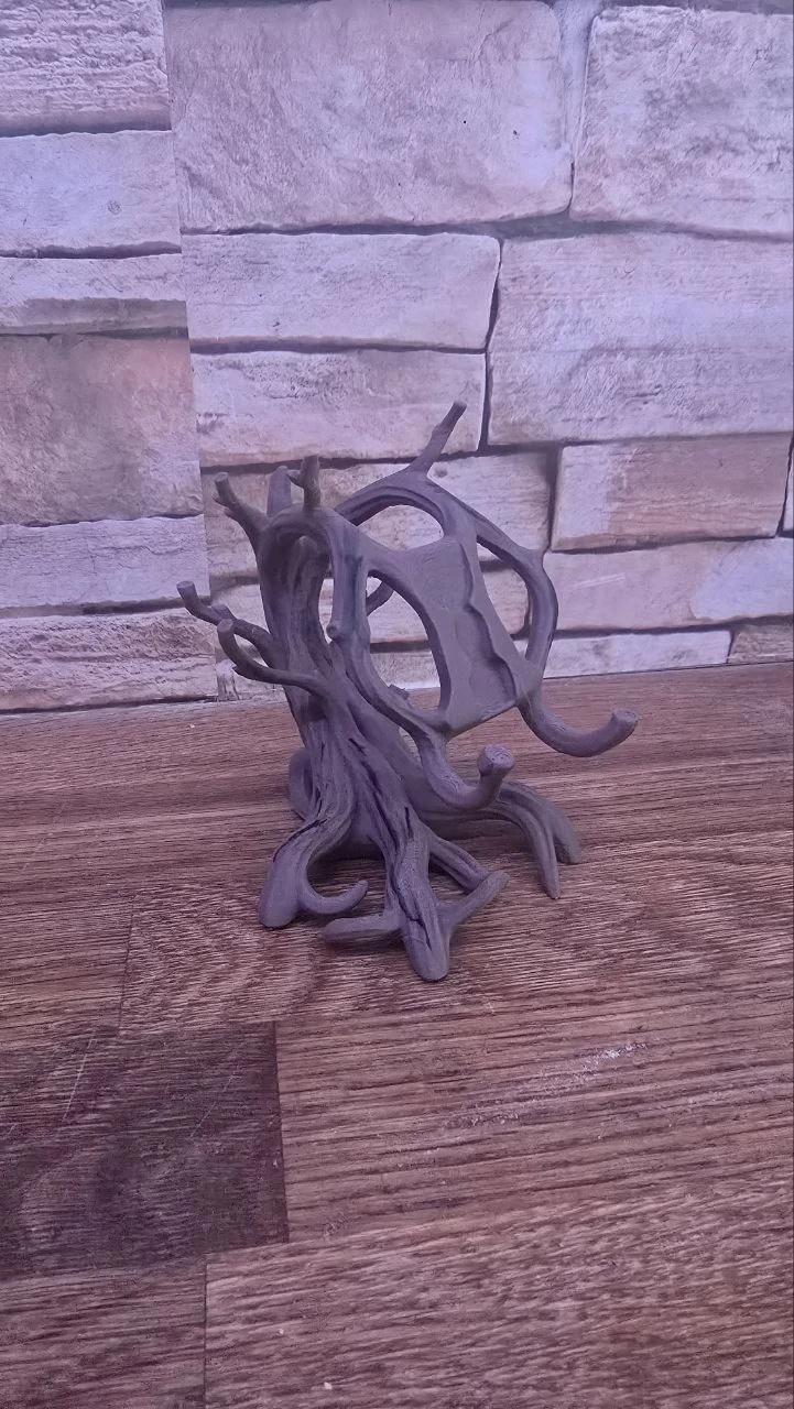 Tree-shaped Phone Stand - photo 3